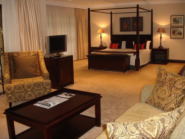 accom 1